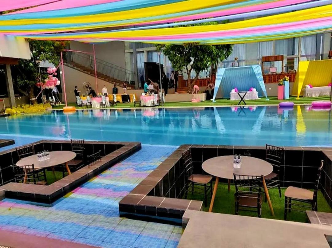 The Democracy Hotel & Resorts Nashik Luaran gambar